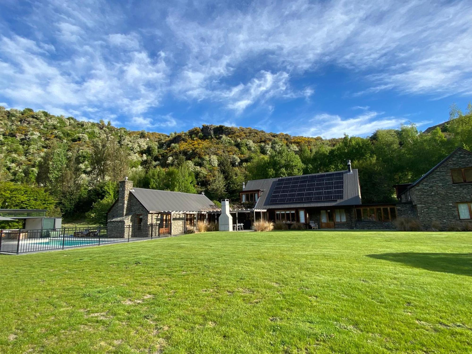 Wharenui Holiday Home By Majordomo Arrowtown Exteriör bild