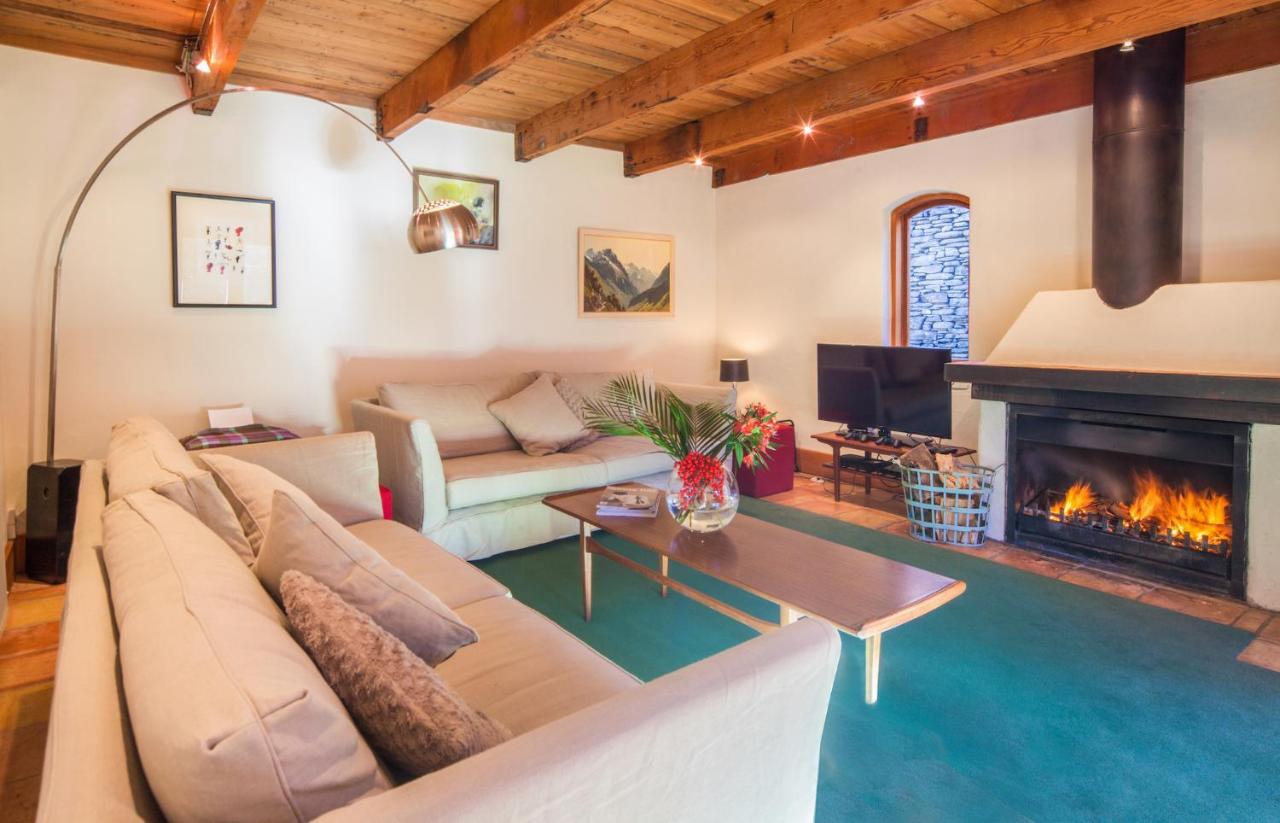 Wharenui Holiday Home By Majordomo Arrowtown Rum bild