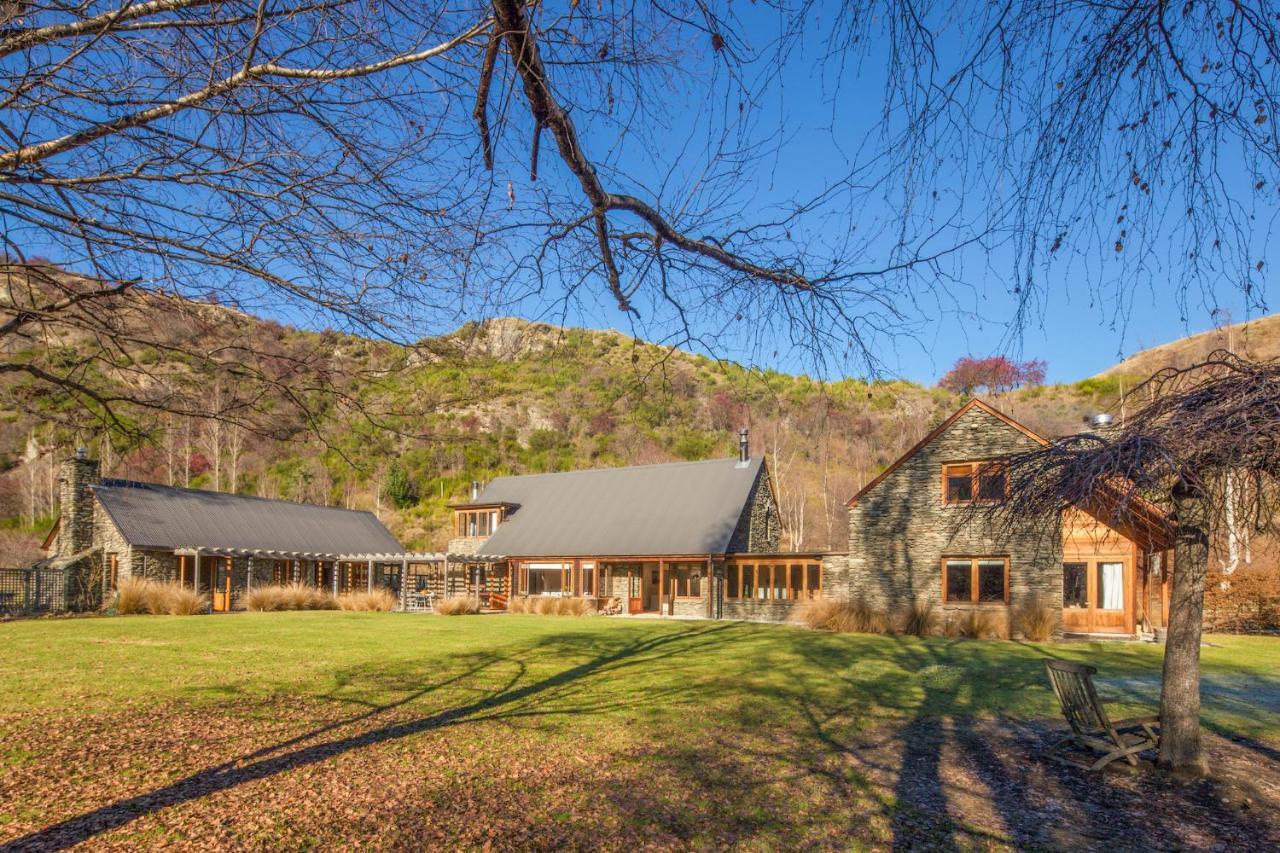 Wharenui Holiday Home By Majordomo Arrowtown Rum bild